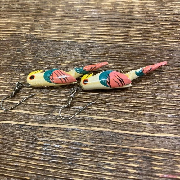 Vintage Parrot Earrings Handmade Wood - Picture 7 of 11